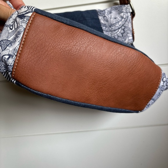 The Sak Sakroots Foldover Crossbody Bag blue denim Navy Desert - Picture 4 of 10